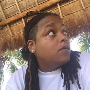 Meet your Posher, Candace